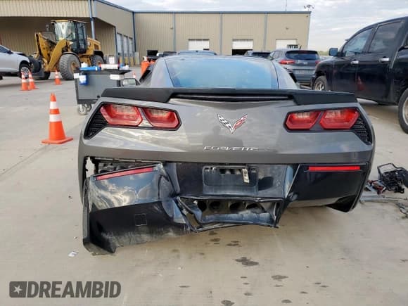 ✅ 2016 Chevrolet Corvette 1LT • VIN: 1G1YB2D78G5112437 • Lot: 84420895. Wystawiony na Copart z przebiegiem Nie podano. Bezpłatny archiwum sprzedaży aukcyjnych z USA i szczegółowy raport historii pojazdu na DreamBid. Zdjęcie 6.