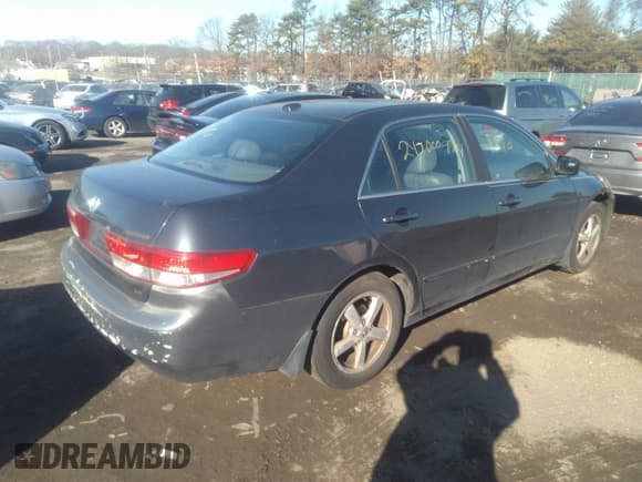 ✅ 2004 Honda Accord EX • VIN: 1HGCM55734A079105 • Lot: 38722229. Wystawiony na IAAI z przebiegiem Nie podano. Bezpłatny archiwum sprzedaży aukcyjnych z USA i szczegółowy raport historii pojazdu na DreamBid. Zdjęcie 4.