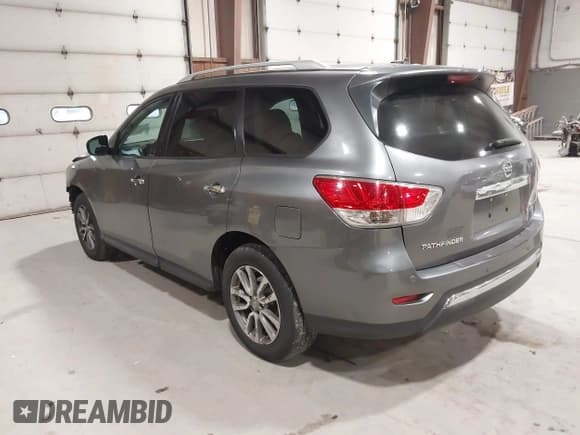 ✅ 2015 Nissan Pathfinder Platinum • VIN: 5N1AR2MM7FC662003 • Lot: 43771176. Listed on IAAI with 156,966 mi. Free auction sales archive from the USA and detailed vehicle history report at DreamBid. Image 3.