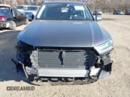 ✅ 2018 Audi Q7 Premium Plus • VIN: WA1LAAF74JD045497 • Lot: 43686225. Wystawiony na IAAI z przebiegiem 116 307 mil. Bezpłatny archiwum sprzedaży aukcyjnych z USA i szczegółowy raport historii pojazdu na DreamBid. Zdjęcie 13.