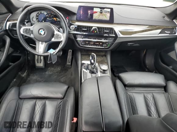 ✅ 2018 BMW 5 Series M550i xDrive • VIN: WBAJB9C53JB286164 • Лот: 71052315. Опубликован ранее на Copart с пробегом 91 157 миль. Бесплатный доступ к архиву аукционных продаж из США и подробный отчёт об истории автомобиля на DreamBid. Изображение 8.