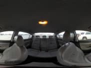 ✅ 2017 Hyundai Elantra SE • VIN: KMHD84LF1HU263700 • Lot: 42960087. Wystawiony na IAAI z przebiegiem 230 748 mil. Bezpłatny archiwum sprzedaży aukcyjnych z USA i szczegółowy raport historii pojazdu na DreamBid. Zdjęcie 18.