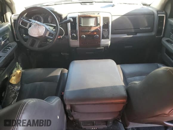 ✅ 2010 Dodge 1500 Laramie • VIN: 1D7RV1CT1AS127629 • Lot: 82601985. Wystawiony na Copart z przebiegiem 231 601 mil. Bezpłatny archiwum sprzedaży aukcyjnych z USA i szczegółowy raport historii pojazdu na DreamBid. Zdjęcie 8.