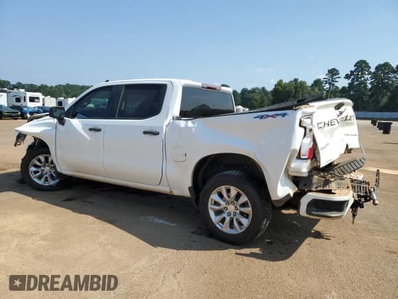 ✅ 2019 Chevrolet Silverado 1500 Custom • VIN: 1GCPYBEH9KZ337394 • Lot: 66871534. Wystawiony na Copart z przebiegiem 76 097 mil. Bezpłatny archiwum sprzedaży aukcyjnych z USA i szczegółowy raport historii pojazdu na DreamBid. Zdjęcie 2.