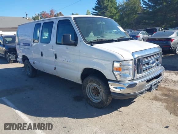 ✅ 2012 Ford Econoline Cargo Commercial • VIN: 1FTNE1EW2CDA17387 • Lot: 43332096. Wystawiony na IAAI z przebiegiem 166 180 mil. Bezpłatny archiwum sprzedaży aukcyjnych z USA i szczegółowy raport historii pojazdu na DreamBid. Zdjęcie 1.