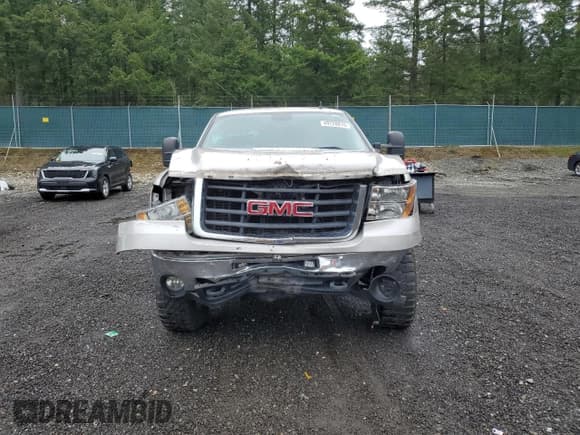 ✅ 2008 GMC Sierra 2500HD SLE1 • VIN: 1GTHK23678F126356 • Lot: 49728815. Listed on Copart with 241,091 mi. Free auction sales archive from the USA and detailed vehicle history report at DreamBid. Image 5.