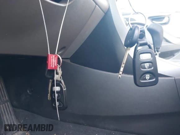 ✅ 2012 Hyundai Elantra GLS • VIN: KMHDH4AE1CU338429 • Лот: 43297879. Опубликован ранее на IAAI с пробегом 203 259 миль. Бесплатный доступ к архиву аукционных продаж из США и подробный отчёт об истории автомобиля на DreamBid. Изображение 11.