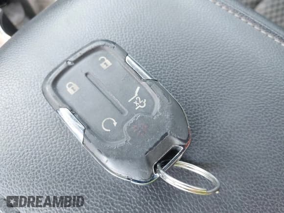 ✅ 2018 GMC Acadia SLE • VIN: 1GKKNLLS1JZ137930 • Лот: 43125319. Опубликован ранее на IAAI с пробегом 64 844 миль. Бесплатный доступ к архиву аукционных продаж из США и подробный отчёт об истории автомобиля на DreamBid. Изображение 11.