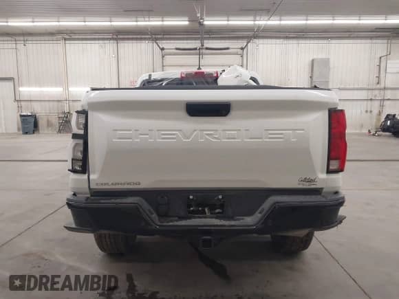 2025 Chevrolet Colorado 4WD Z71 with VIN 1GCPTDEK3S1121299, listed as a IAAI auction lot 43455862 with 2,148 mi miles and . Bid and sale history available at DreamBid. Image 16.