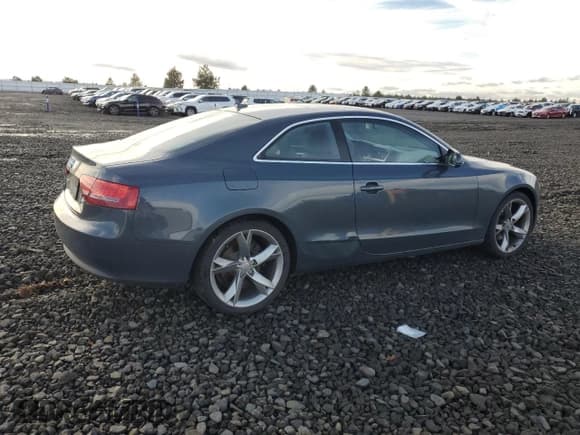 ✅ 2010 Audi A5 Premium Plus • VIN: WAULFAFR2AA044470 • Лот: 93282485. Опубликован ранее на Copart с пробегом 150 214 миль. Бесплатный доступ к архиву аукционных продаж из США и подробный отчёт об истории автомобиля на DreamBid. Изображение 3.