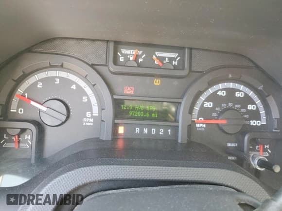 ✅ 2014 Ford Econoline Passenger XL • VIN: 1FBSS3BL1EDA66685 • Lot: 57953475. Wystawiony na Copart z przebiegiem 97 203 mil. Bezpłatny archiwum sprzedaży aukcyjnych z USA i szczegółowy raport historii pojazdu na DreamBid. Zdjęcie 9.