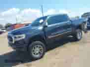 2019 Ram 1500 Limited z VIN 1C6SRFHT6KN921748, wystawiony jako IAAI lot #43169003 z przebiegiem 91 262 mil mil oraz . Historia ofert i sprzedaży dostępna na DreamBid. Obrazek 17.