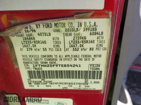 ✅ 1996 Ford F-250 • VIN: 1FTHW25F9TEB54241 • Lot: 42084358. Wystawiony na IAAI z przebiegiem 372 572 mil. Bezpłatny archiwum sprzedaży aukcyjnych z USA i szczegółowy raport historii pojazdu na DreamBid. Zdjęcie 9.