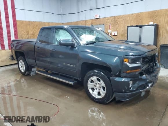 ✅ 2018 Chevrolet Silverado 1500 LT • VIN: 1GCVKREC9JZ208527 • Лот: 72377484. Опубликован ранее на Copart с пробегом 95 095 миль. Бесплатный доступ к архиву аукционных продаж из США и подробный отчёт об истории автомобиля на DreamBid. Изображение 4.