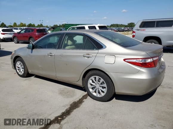 ✅ 2015 Toyota Camry LE • VIN: 4T1BF1FK6FU971703 • Lot: 70759125. Wystawiony na Copart z przebiegiem 170 497 mil. Bezpłatny archiwum sprzedaży aukcyjnych z USA i szczegółowy raport historii pojazdu na DreamBid. Zdjęcie 2.