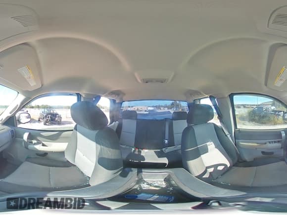 ✅ 2007 Chevrolet Silverado 2500HD Work Truck • VIN: 1GCHK29K47E556032 • Лот: 71995625. Опубликован ранее на Copart с пробегом 136 485 миль. Бесплатный доступ к архиву аукционных продаж из США и подробный отчёт об истории автомобиля на DreamBid. Изображение 14.