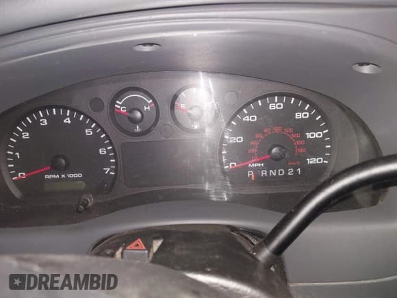 ✅ 2005 Ford Ranger XL • VIN: 1FTYR15EX5PA50504 • Lot: 43864254. Wystawiony na IAAI z przebiegiem Nie podano. Bezpłatny archiwum sprzedaży aukcyjnych z USA i szczegółowy raport historii pojazdu na DreamBid. Zdjęcie 7.