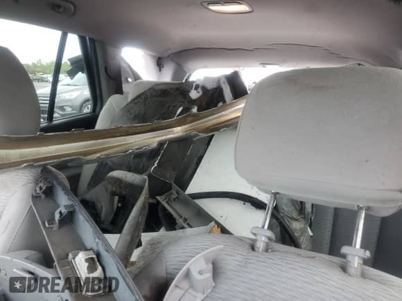 ✅ 2009 Hyundai Santa Fe GLS • VIN: 5NMSG13D89H328272 • Лот: 73031684. Размещён на Copart с пробегом 210 275 миль миль. Получите бесплатный доступ к архиву аукционных продаж из США и посмотрите подробный отчёт об истории автомобиля на DreamBid. Изображение 10.