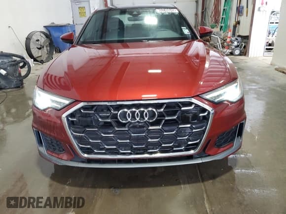 ✅ 2024 Audi A6 Premium Plus • VIN: WAUL2BF27RN007973 • Lot: 65246845. Wystawiony na Copart z przebiegiem 33 215 mil. Bezpłatny archiwum sprzedaży aukcyjnych z USA i szczegółowy raport historii pojazdu na DreamBid. Zdjęcie 5.