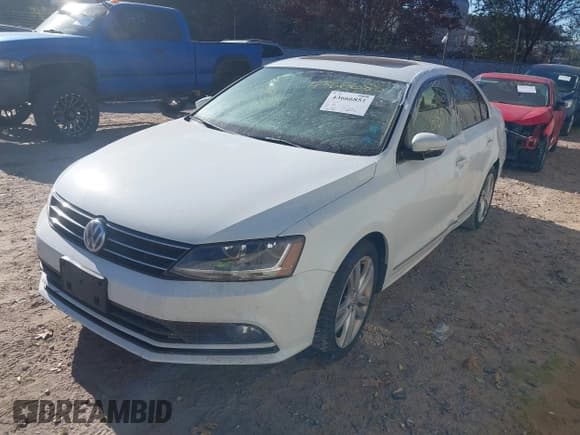✅ 2017 Volkswagen Jetta SEL • VIN: 3VWL17AJ7HM349284 • Lot: 43666851. Listed on IAAI with 134,152 mi. Free auction sales archive from the USA and detailed vehicle history report at DreamBid. Image 2.