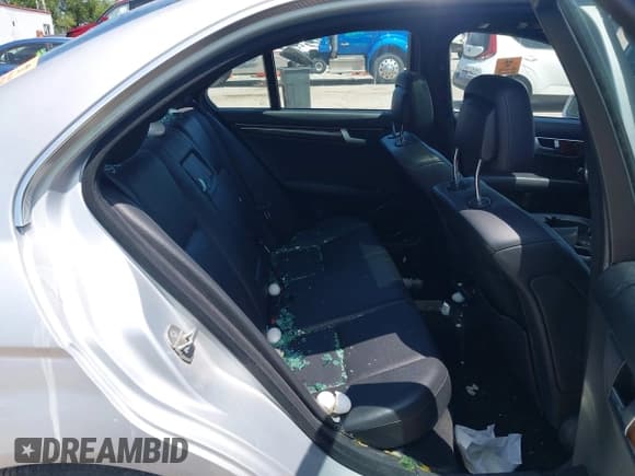 ✅ 2012 Mercedes-Benz C 300 Sport • VIN: WDDGF8BB8CR213651 • Lot: 42669264. Listed on IAAI with 110,091 mi. Free auction sales archive from the USA and detailed vehicle history report at DreamBid. Image 8.