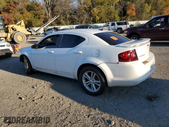 ✅ 2014 Dodge Avenger SE • VIN: 1C3CDZABXEN227992 • Lot: 82665504. Wystawiony na Copart z przebiegiem 212 844 mil. Bezpłatny archiwum sprzedaży aukcyjnych z USA i szczegółowy raport historii pojazdu na DreamBid. Zdjęcie 2.
