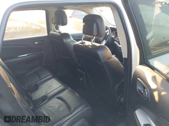 ✅ 2011 Dodge Journey R/T • VIN: 3D4PH6FG8BT570836 • Лот: 42814123. Опубликован ранее на IAAI с пробегом 235 750 миль. Бесплатный доступ к архиву аукционных продаж из США и подробный отчёт об истории автомобиля на DreamBid. Изображение 8.