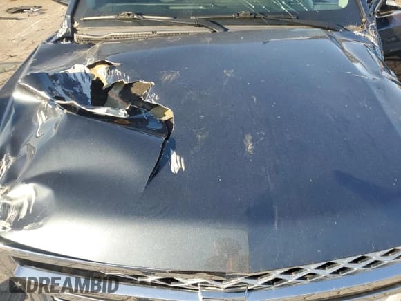 ✅ 2019 Chevrolet Suburban LT • VIN: 1GNSKHKC0KR260803 • Lot: 79082974. Wystawiony na Copart z przebiegiem 130 848 mil. Bezpłatny archiwum sprzedaży aukcyjnych z USA i szczegółowy raport historii pojazdu na DreamBid. Zdjęcie 14.