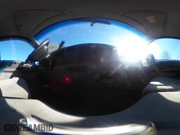 ✅ 1999 Ford F-350 XL • VIN: 1FTSF31S9XED28958 • Lot: 41886709. Wystawiony na IAAI z przebiegiem 193 360 mil. Bezpłatny archiwum sprzedaży aukcyjnych z USA i szczegółowy raport historii pojazdu na DreamBid. Zdjęcie 18.