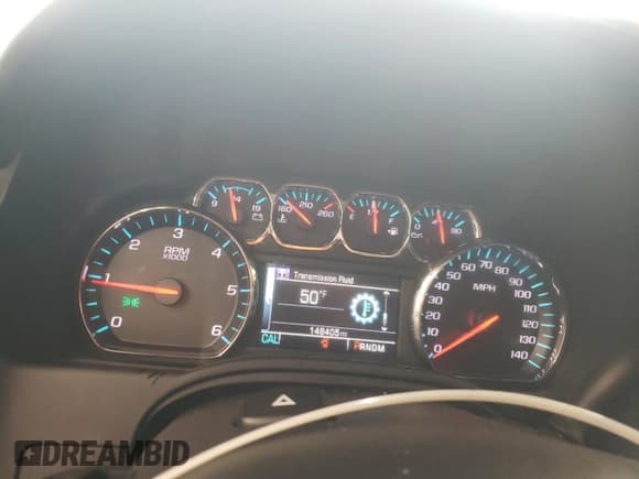 ✅ 2015 Chevrolet Suburban LT • VIN: 1GNSKJKC2FR533978 • Lot: 89491375. Wystawiony na Copart z przebiegiem 148 405 mil. Bezpłatny archiwum sprzedaży aukcyjnych z USA i szczegółowy raport historii pojazdu na DreamBid. Zdjęcie 9.