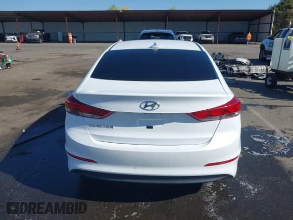 ✅ 2018 Hyundai Elantra SEL • VIN: 5NPD84LF5JH274784 • Лот: 43486118. Опубликован ранее на IAAI с пробегом 91 446 миль. Бесплатный доступ к архиву аукционных продаж из США и подробный отчёт об истории автомобиля на DreamBid. Изображение 17.