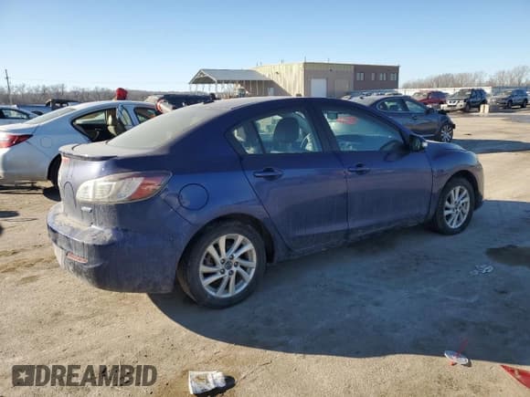 ✅ 2013 Mazda 3 i Grand Touring • VIN: JM1BL1W73D1724744 • Лот: 42173765. Опубликован ранее на Copart с пробегом 86 698 миль. Бесплатный доступ к архиву аукционных продаж из США и подробный отчёт об истории автомобиля на DreamBid. Изображение 3.