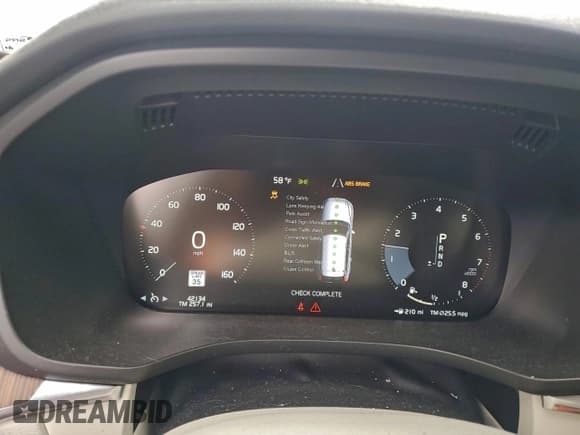 ✅ 2021 Volvo XC60 Momentum • VIN: YV4102DK3M1880572 • Lot: 95464005. Wystawiony na Copart z przebiegiem 42 134 mil. Bezpłatny archiwum sprzedaży aukcyjnych z USA i szczegółowy raport historii pojazdu na DreamBid. Zdjęcie 9.