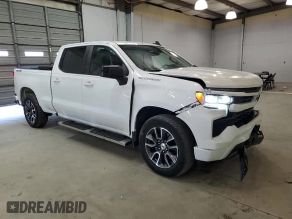 ✅ 2022 Chevrolet Silverado 1500 RST • VIN: 1GCUDEED3NZ621847 • Лот: 68490455. Опубликован ранее на Copart с пробегом 55 824 миль. Бесплатный доступ к архиву аукционных продаж из США и подробный отчёт об истории автомобиля на DreamBid. Изображение 4.