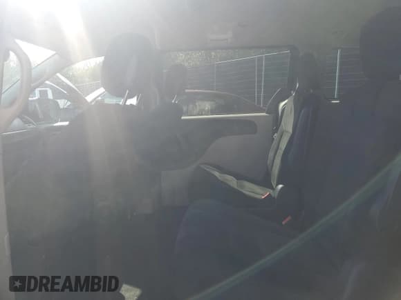 ✅ 2016 Dodge Grand Caravan SXT • VIN: 2C4RDGCG9GR274987 • Лот: 87297975. Опубликован ранее на Copart с пробегом 162 579 миль. Бесплатный доступ к архиву аукционных продаж из США и подробный отчёт об истории автомобиля на DreamBid. Изображение 11.