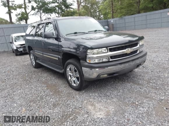 ✅ 2005 Chevrolet Suburban LT • VIN: 1GNFK16Z75J175855 • Лот: 43008638. Опубликован ранее на IAAI с пробегом 219 196 миль. Бесплатный доступ к архиву аукционных продаж из США и подробный отчёт об истории автомобиля на DreamBid. Изображение 1.