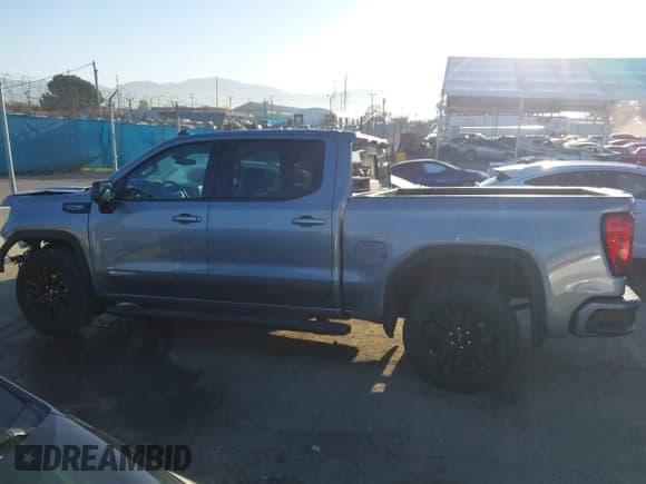 ✅ 2023 GMC Sierra 1500 Elevation • VIN: 3GTPHCED7PG317946 • Лот: 41878357. Опубликован ранее на IAAI с пробегом 15 494 миль. Бесплатный доступ к архиву аукционных продаж из США и подробный отчёт об истории автомобиля на DreamBid. Изображение 15.
