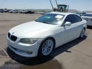 ✅ 2011 BMW 3 Series 335i • VIN: WBAKG7C53BE598107 • Лот: 42498533. Опубликован ранее на IAAI с пробегом 129 784 миль. Бесплатный доступ к архиву аукционных продаж из США и подробный отчёт об истории автомобиля на DreamBid. Изображение 17.