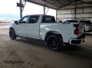 ✅ 2022 Chevrolet Silverado 1500 RST • VIN: 2GCUDEED8N1511837 • Лот: 84252555. Опубликован ранее на Copart с пробегом Не указан. Бесплатный доступ к архиву аукционных продаж из США и подробный отчёт об истории автомобиля на DreamBid. Изображение 2.