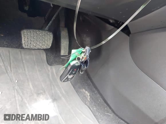 ✅ 2020 Buick Encore GX Essence • VIN: KL4MMFSL0LB134977 • Lot: 42289541. Listed on IAAI with 55,021 mi. Free auction sales archive from the USA and detailed vehicle history report at DreamBid. Image 11.