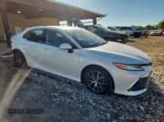 ✅ 2022 Toyota Camry XLE • VIN: 4T1F11AK4NU021572 • Lot: 87233685. Wystawiony na Copart z przebiegiem 12 579 mil. Bezpłatny archiwum sprzedaży aukcyjnych z USA i szczegółowy raport historii pojazdu na DreamBid. Zdjęcie 4.