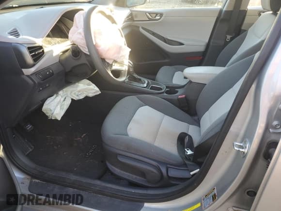 ✅ 2020 Hyundai Ioniq Blue • VIN: KMHC65LC7LU231470 • Lot: 83269124. Wystawiony na Copart z przebiegiem Nie podano. Bezpłatny archiwum sprzedaży aukcyjnych z USA i szczegółowy raport historii pojazdu na DreamBid. Zdjęcie 7.