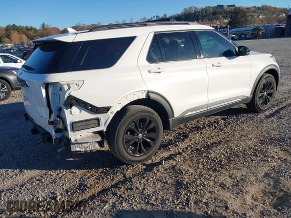 ✅ 2022 Ford Explorer XLT • VIN: 1FMSK8DH1NGB94078 • Лот: 43595633. Опубликован ранее на IAAI с пробегом 46 575 миль. Бесплатный доступ к архиву аукционных продаж из США и подробный отчёт об истории автомобиля на DreamBid. Изображение 4.