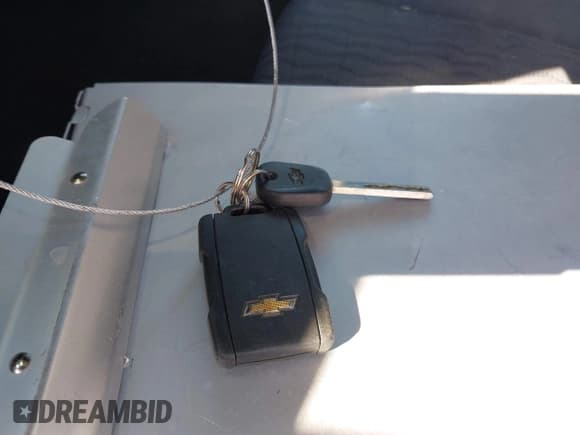 ✅ 2017 Chevrolet Suburban LS • VIN: 1GNSCGEC9HR355405 • Lot: 41674594. Listed on IAAI with 170,312 mi. Free auction sales archive from the USA and detailed vehicle history report at DreamBid. Image 11.