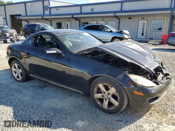 ✅ 2006 Mercedes-Benz SLK 280 • VIN: WDBWK54FX6F090035 • Лот: 81872715. Опубликован ранее на Copart с пробегом 90 130 миль. Бесплатный доступ к архиву аукционных продаж из США и подробный отчёт об истории автомобиля на DreamBid. Изображение 4.