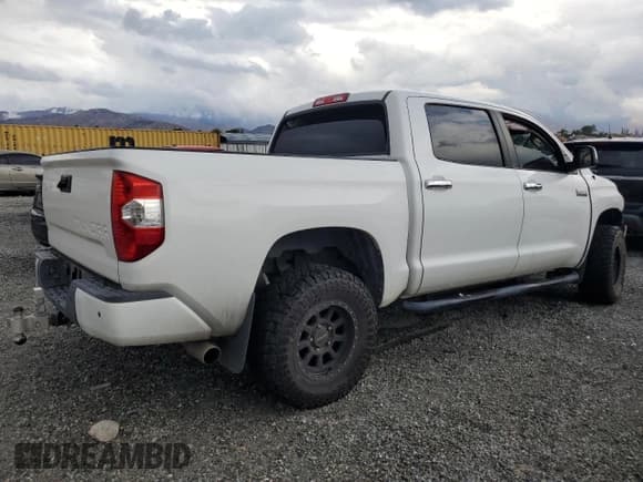 ✅ 2014 Toyota Tundra 1794 Edition • VIN: 5TFGY5F12EX154065 • Lot: 81453075. Listed on Copart with 232,543 mi. Free auction sales archive from the USA and detailed vehicle history report at DreamBid. Image 3.
