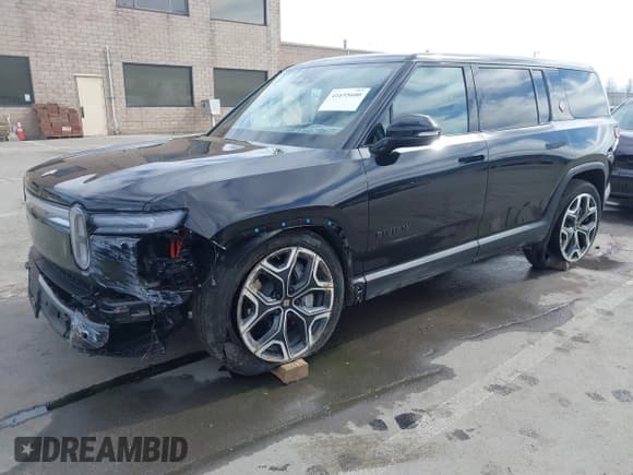 ✅ 2025 Rivian R1S Adventure • VIN: 7PDSGBBA5SN055497 • Лот: 41695600. Опубликован ранее на IAAI с пробегом 5 387 миль. Бесплатный доступ к архиву аукционных продаж из США и подробный отчёт об истории автомобиля на DreamBid. Изображение 2.