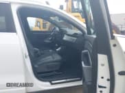 ✅ 2025 Audi Q3 S line Premium • VIN: WA1DECF36S1049474 • Lot: 43772874. Wystawiony na IAAI z przebiegiem 14 550 mil. Bezpłatny archiwum sprzedaży aukcyjnych z USA i szczegółowy raport historii pojazdu na DreamBid. Zdjęcie 5.