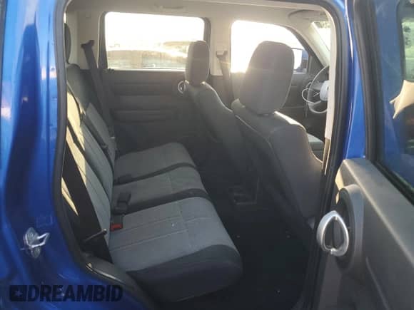 2007 Dodge Nitro SXT z VIN 1D8GU28K37W643388, wystawiony jako Copart lot #70687594 z przebiegiem 139 134 mil mil oraz Szkoda całkowita • Salvage title. Historia ofert i sprzedaży dostępna na DreamBid. Obrazek 10.