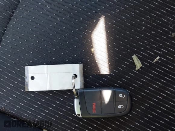 ✅ 2015 Dodge Journey SXT • VIN: 3C4PDCBG8FT752202 • Lot: 43575337. Wystawiony na IAAI z przebiegiem Nie podano. Bezpłatny archiwum sprzedaży aukcyjnych z USA i szczegółowy raport historii pojazdu na DreamBid. Zdjęcie 11.